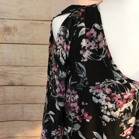 BCX Blouse ( Size Large ) - Picture 4 of 7